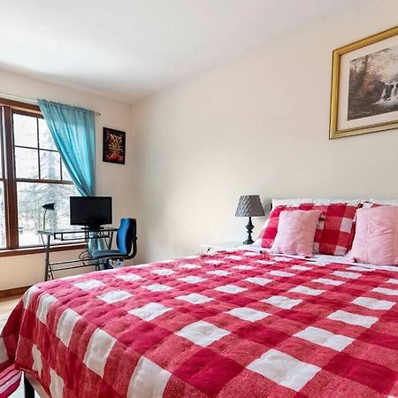 Cheerful Pocono Home Away From Home Albrightsville Exterior foto