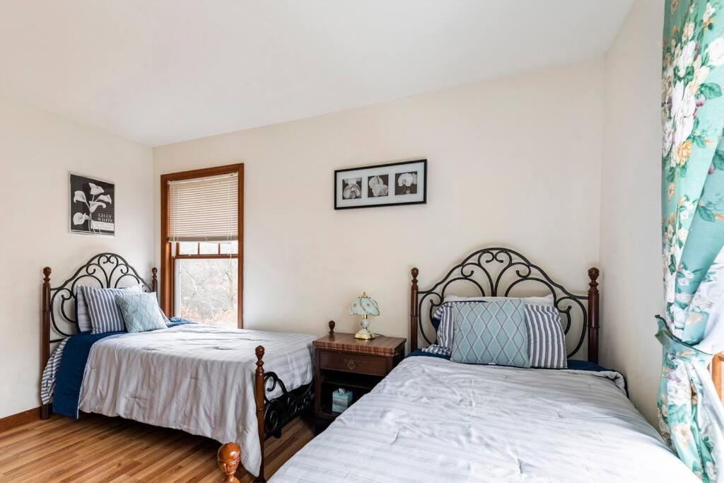 Cheerful Pocono Home Away From Home Albrightsville Exterior foto